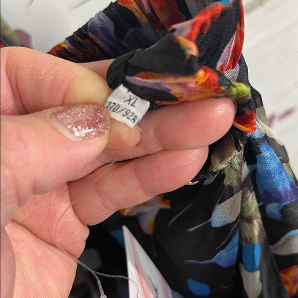 NWT Chic wish Black Floral A-Line Skirt THIN LINING AND Sheer Floral Skirt XL - Picture 6 of 6